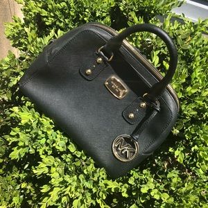 Micheal Kors Handbag sets ( 2 bags)
